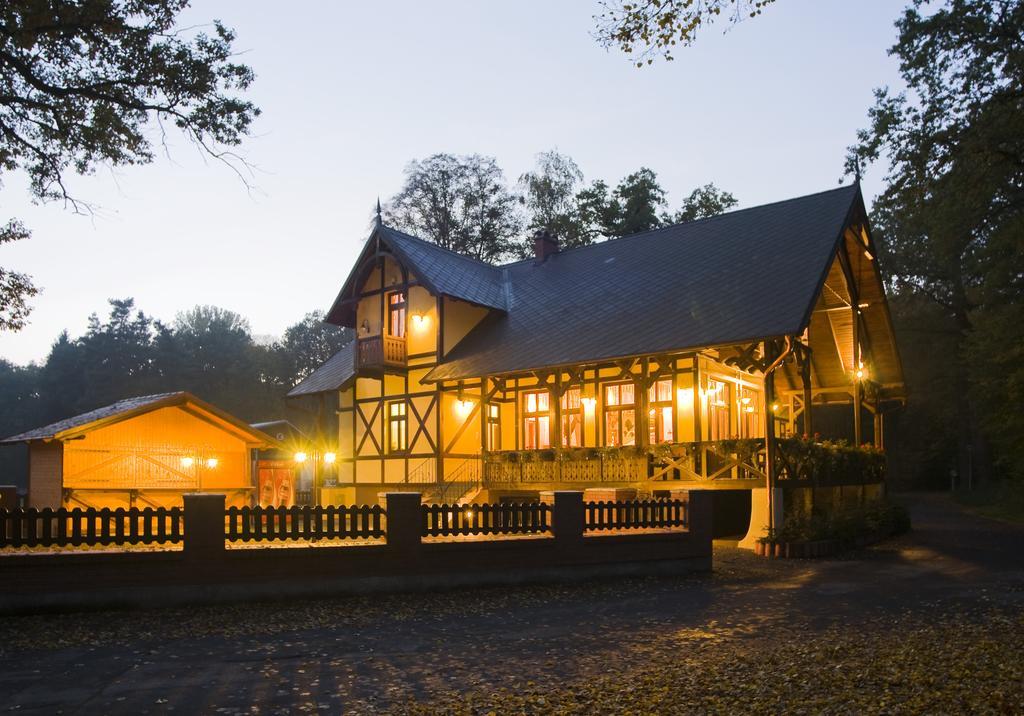 Penzion Obora Podebrady Exterior photo